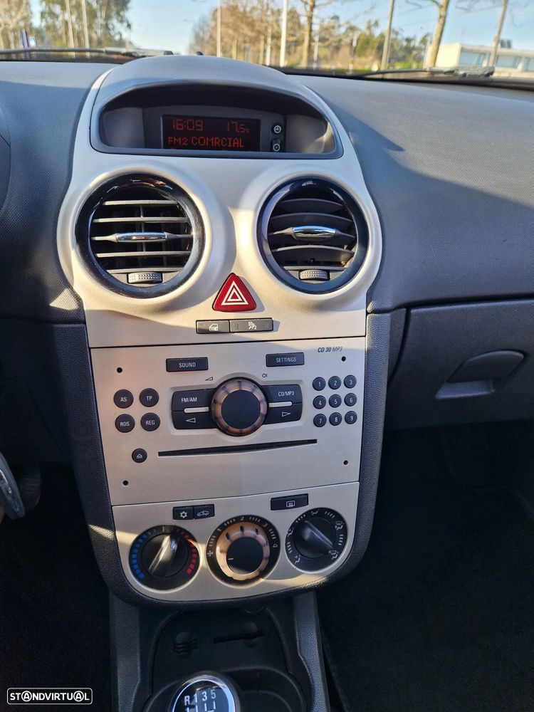 Opel Corsa 1.3 CDTi Enjoy - 13