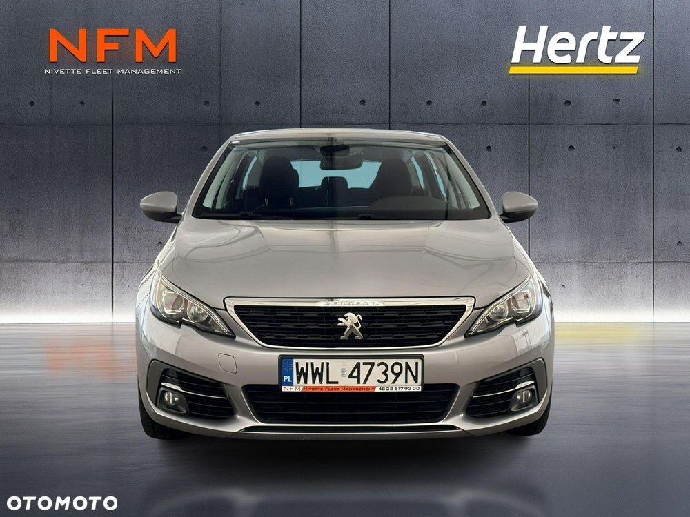 Peugeot 308 - 8