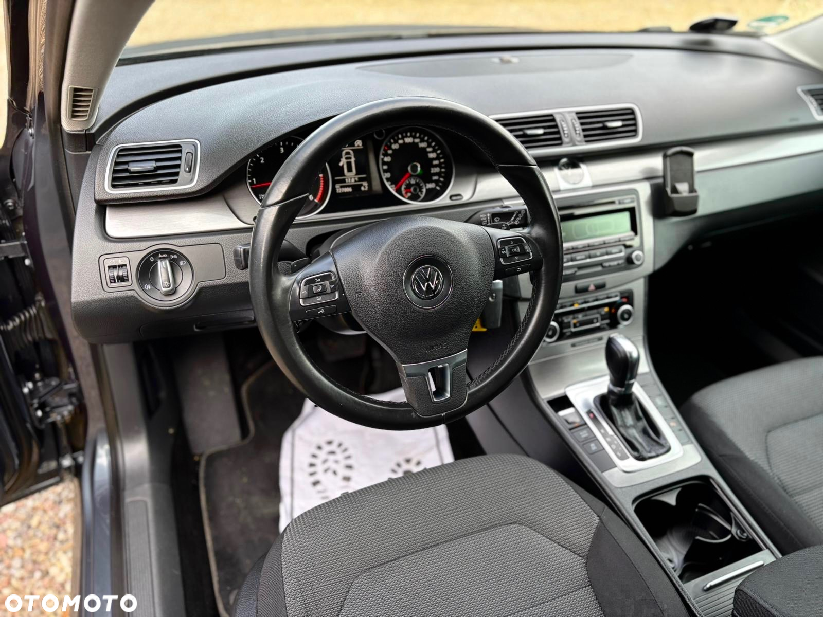 Volkswagen Passat 2.0 TDI Highline DSG - 12