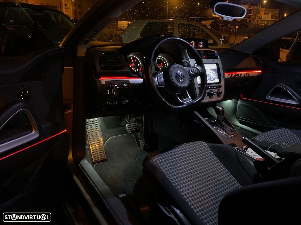 VW Scirocco 2.0 TDI Sport DSG - 9