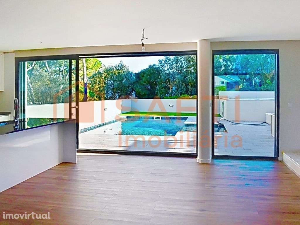 Moradia T3+1 arquitetura contemporânea com piscina em Barcarena - Grande imagem: 5/60