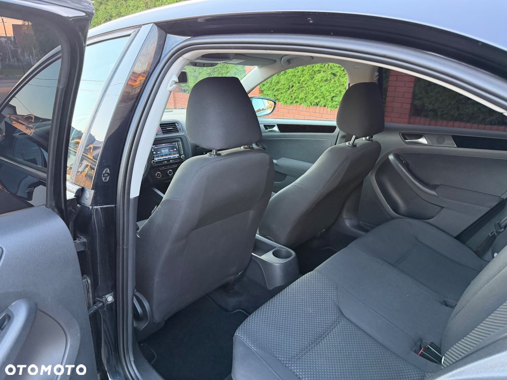 Volkswagen Jetta 1.6 TDI BMT Comfortline - 20