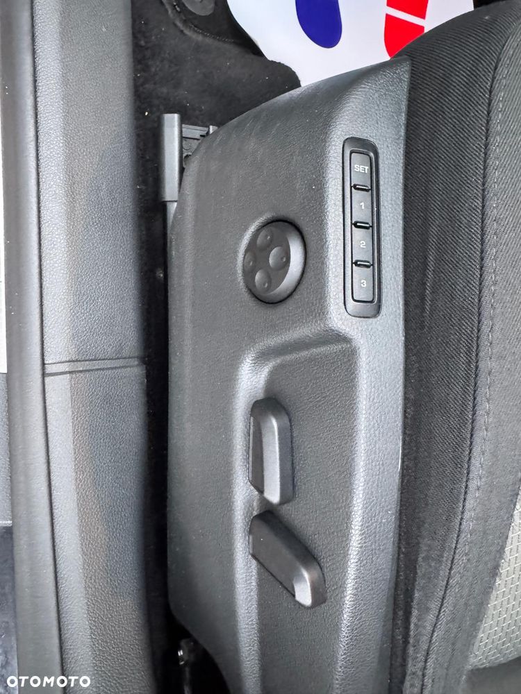 Skoda Superb 1.8 TSI FAMILY - 19