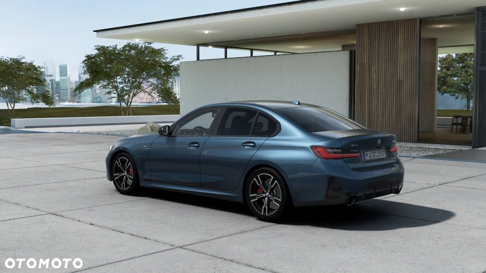 BMW Seria 3 330i xDrive M Sport - 3