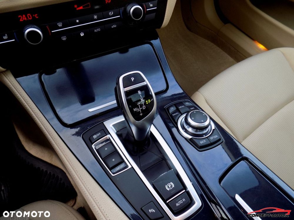BMW Seria 5 - 32