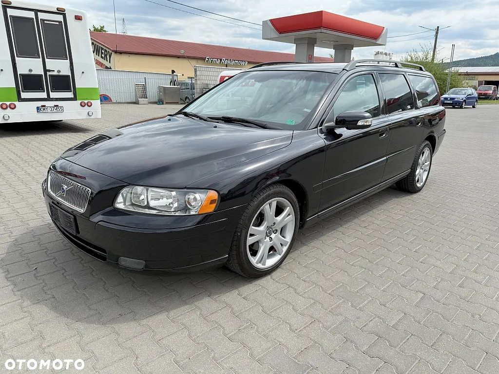 Volvo V70 D5 DPF Momentum - 1