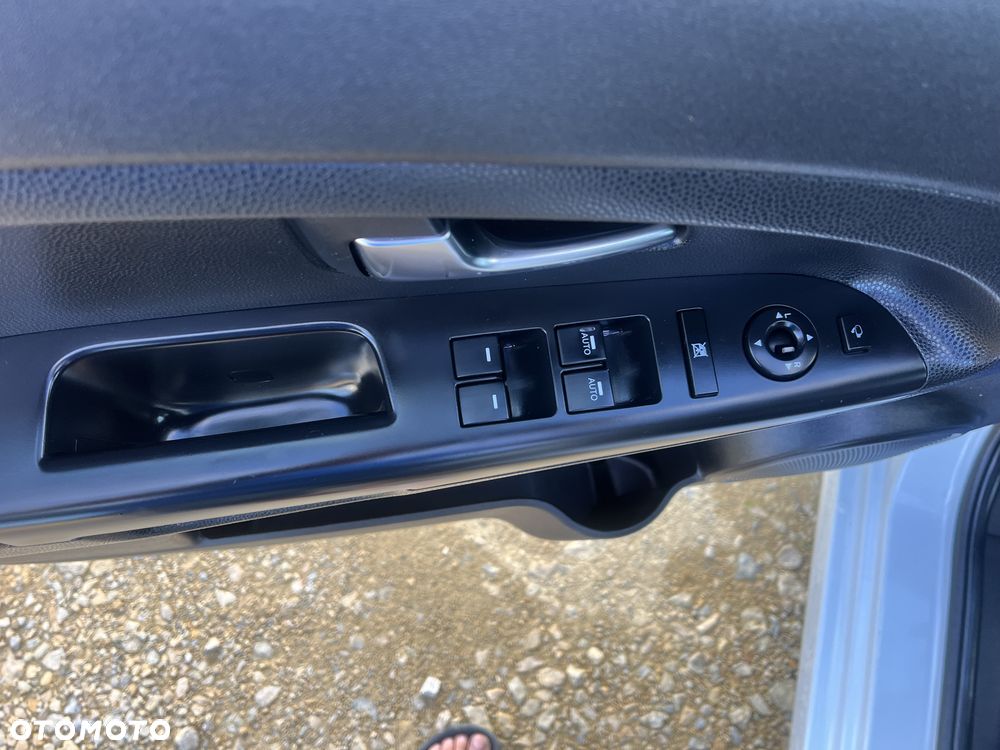 Kia Venga 1.6 CVVT Platinum Edition - 23