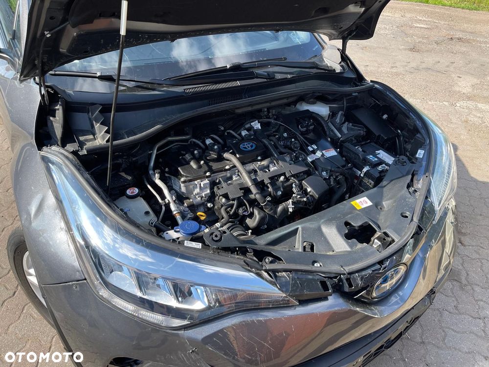 Toyota C-HR 1.8 Hybrid Neon Lime powered by JBL - 33