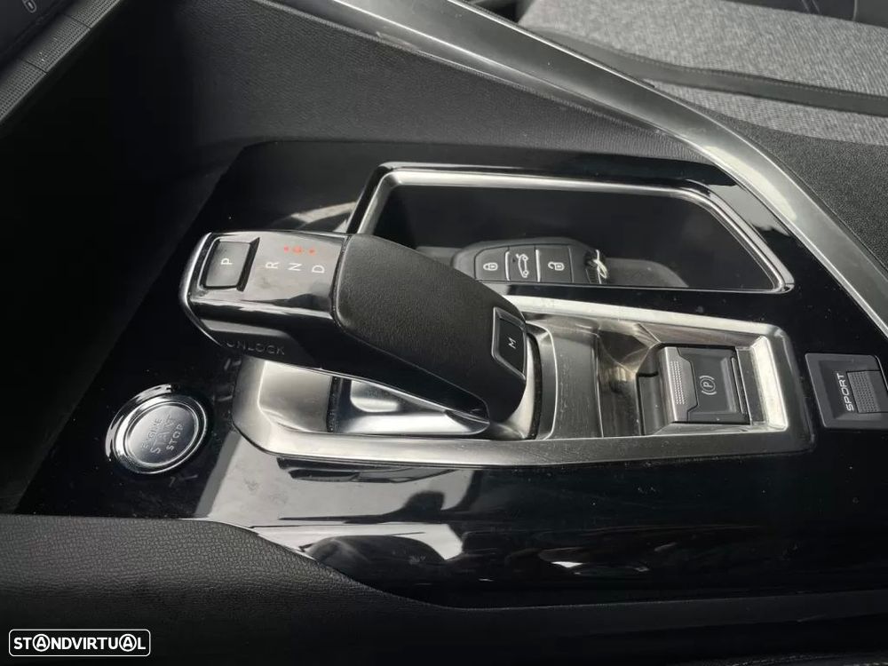 Peugeot 3008 1.2 PureTech Allure Pack EAT8 - 6