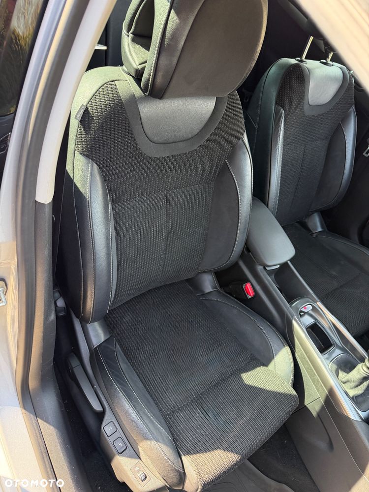 Citroën C4 HDi 150 Exclusive - 15