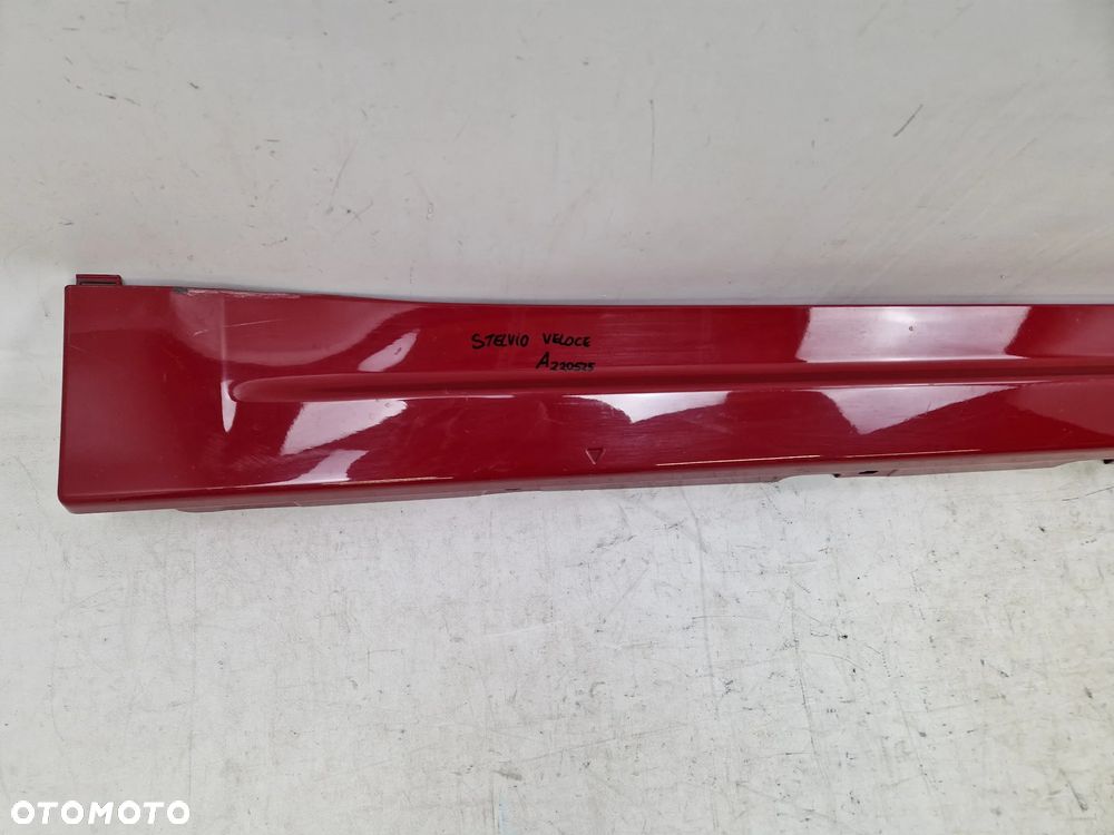 Listwa nakładka progowa prawa Alfa Romeo Stelvio VELOCE - 2