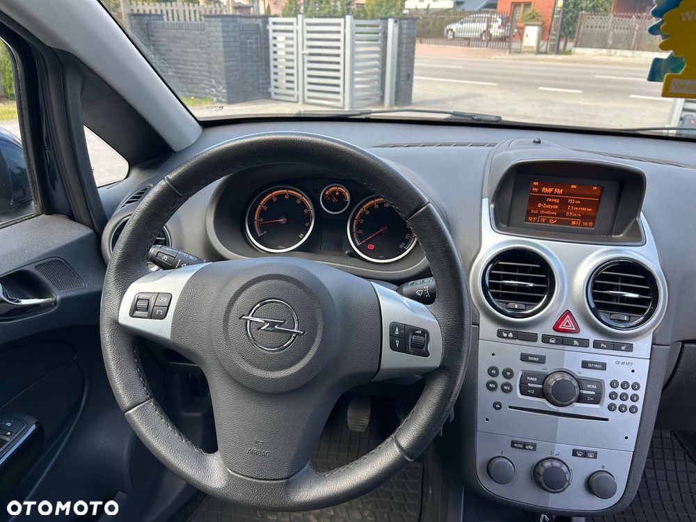 Opel Corsa 1.4 16V Active - 10