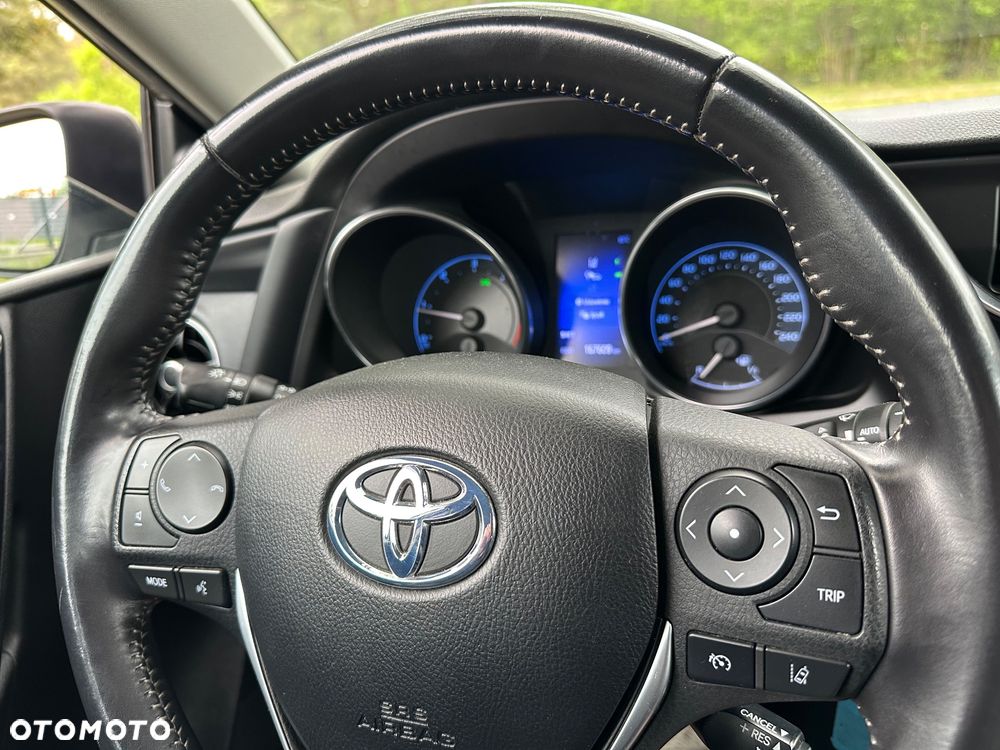 Toyota Auris 1.6 D-4D Premium - 16