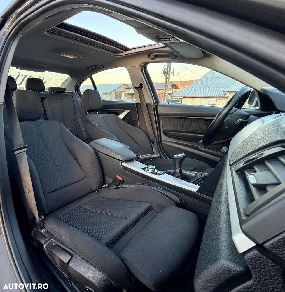 BMW Seria 3 320d DPF M Sport Edition - 37