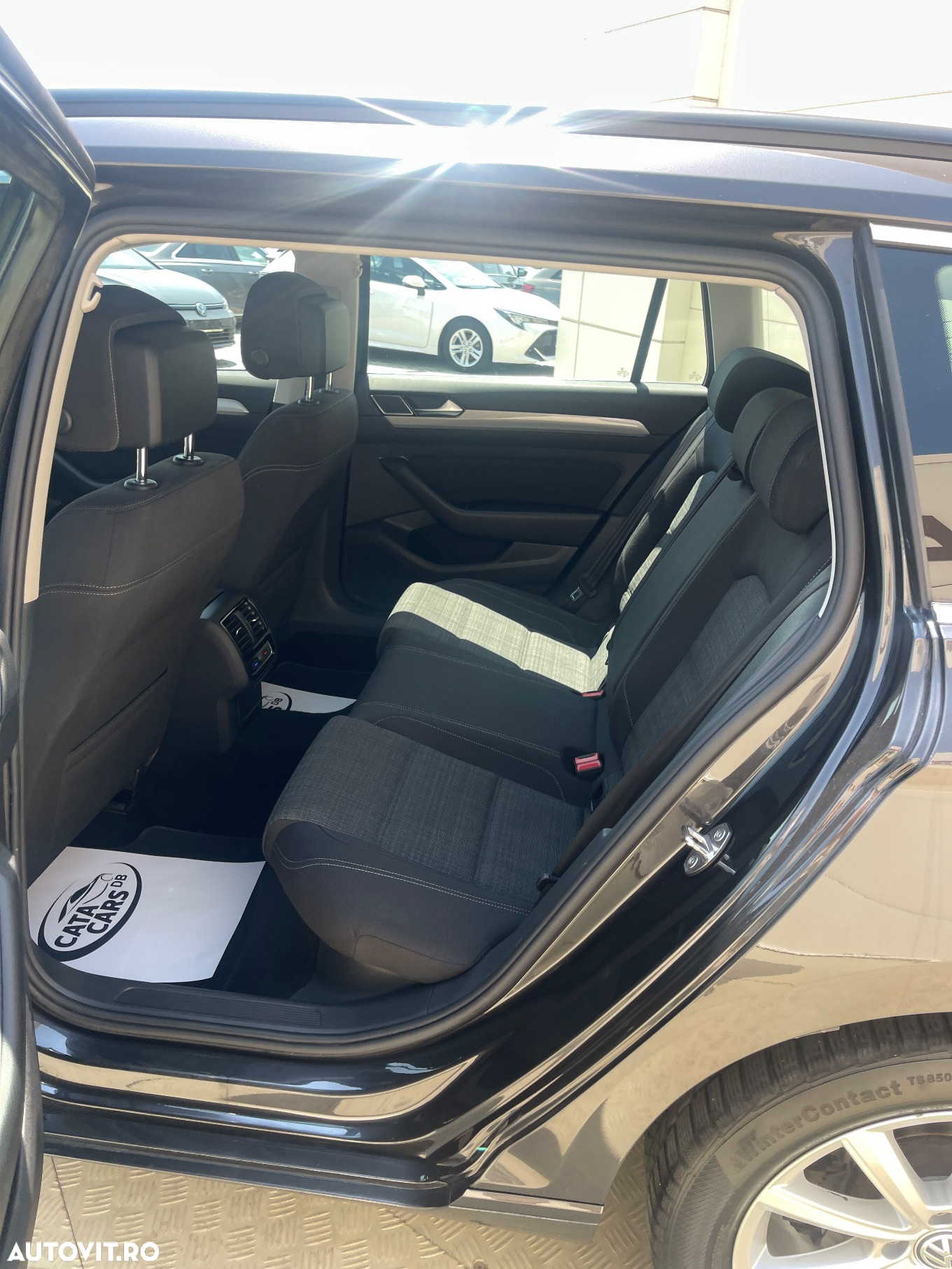 Volkswagen Passat - 28