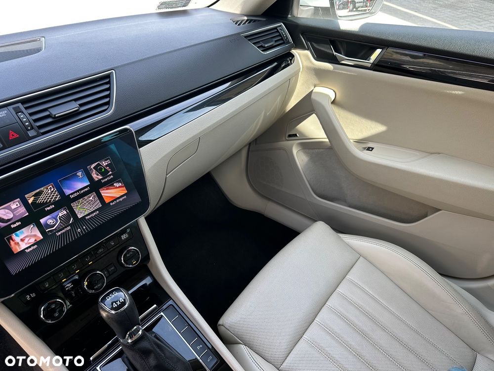 Skoda Superb 2.0 TDI 4x4 L&K DSG - 11