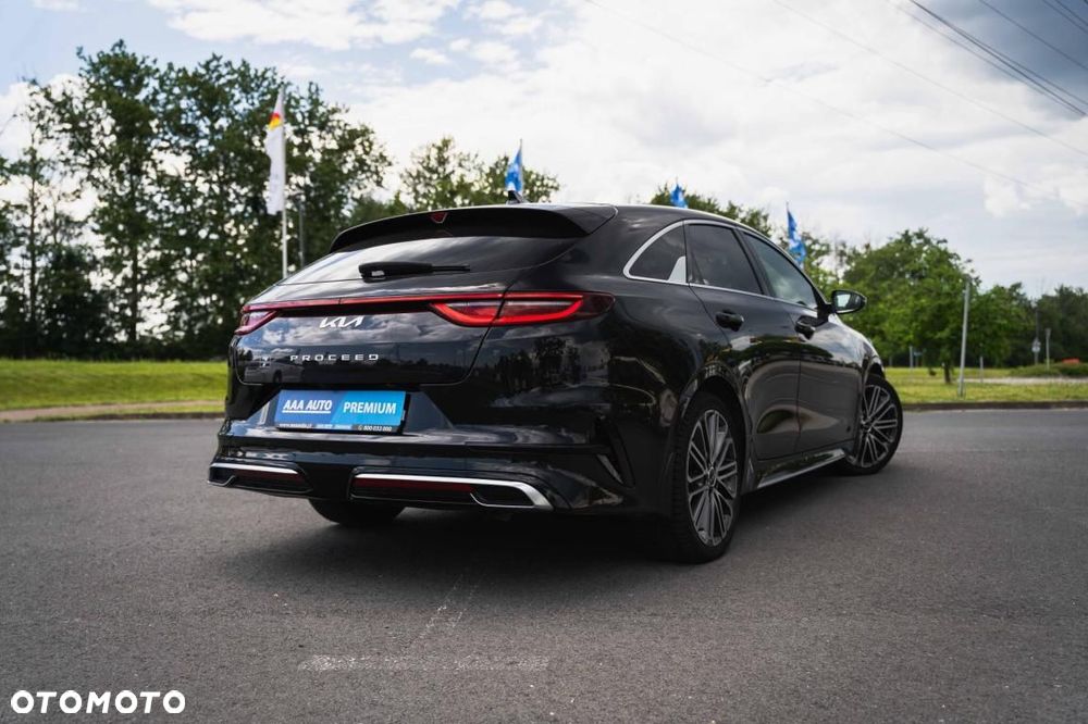 Kia ProCeed - 12
