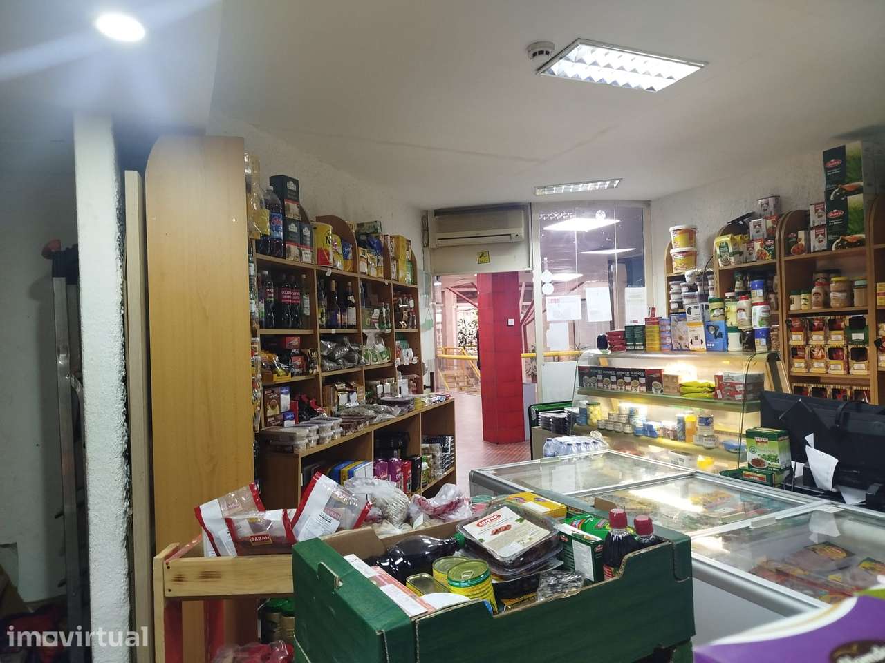Loja com montra à venda no Coração do Lumiar | Localização premium - Grande imagem: 3/23