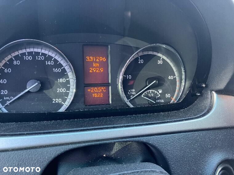 Mercedes-Benz Vito - 31