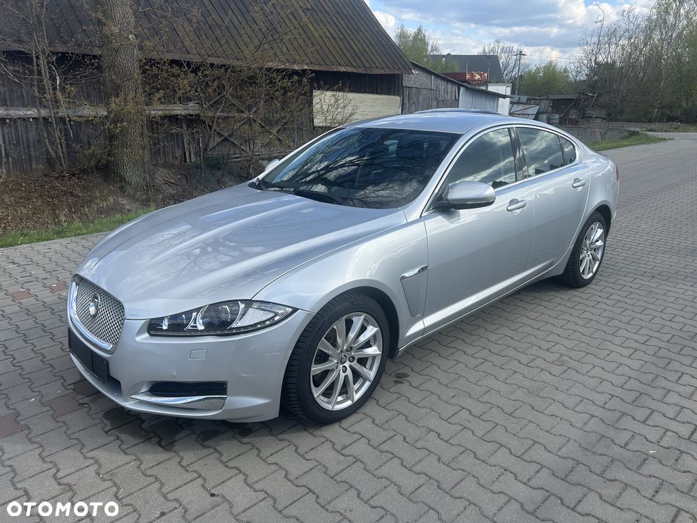 Jaguar XF 2.2 D Luxury - 7