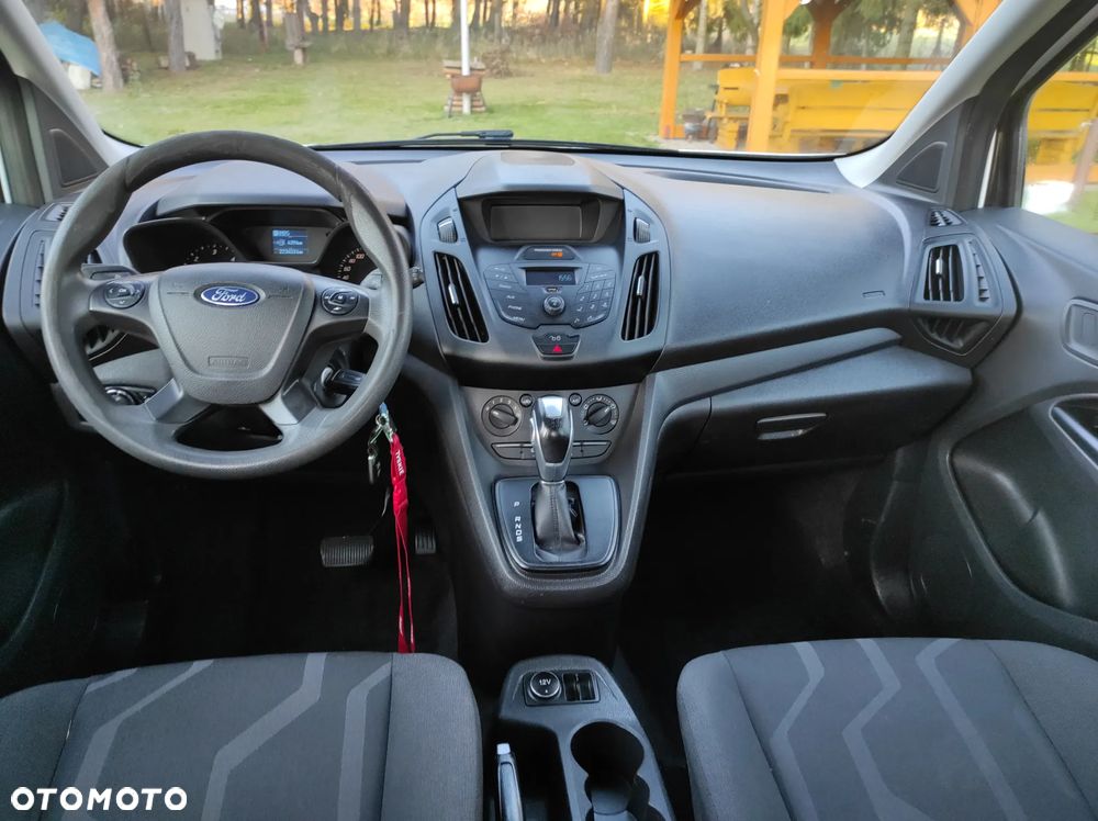 Ford Transit Connect - 17