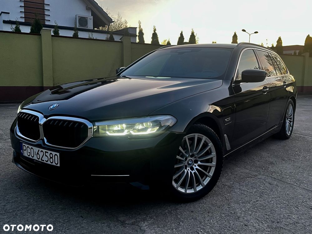 BMW Seria 5 ver-530e - 37