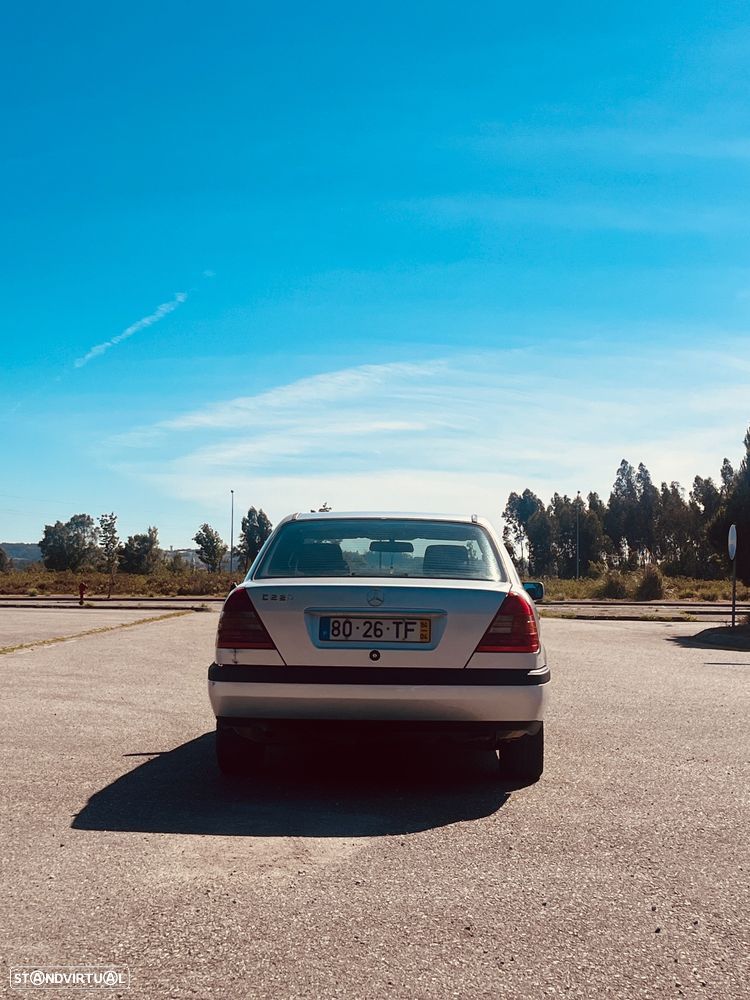 Mercedes-Benz C 220 D Elegance - 5