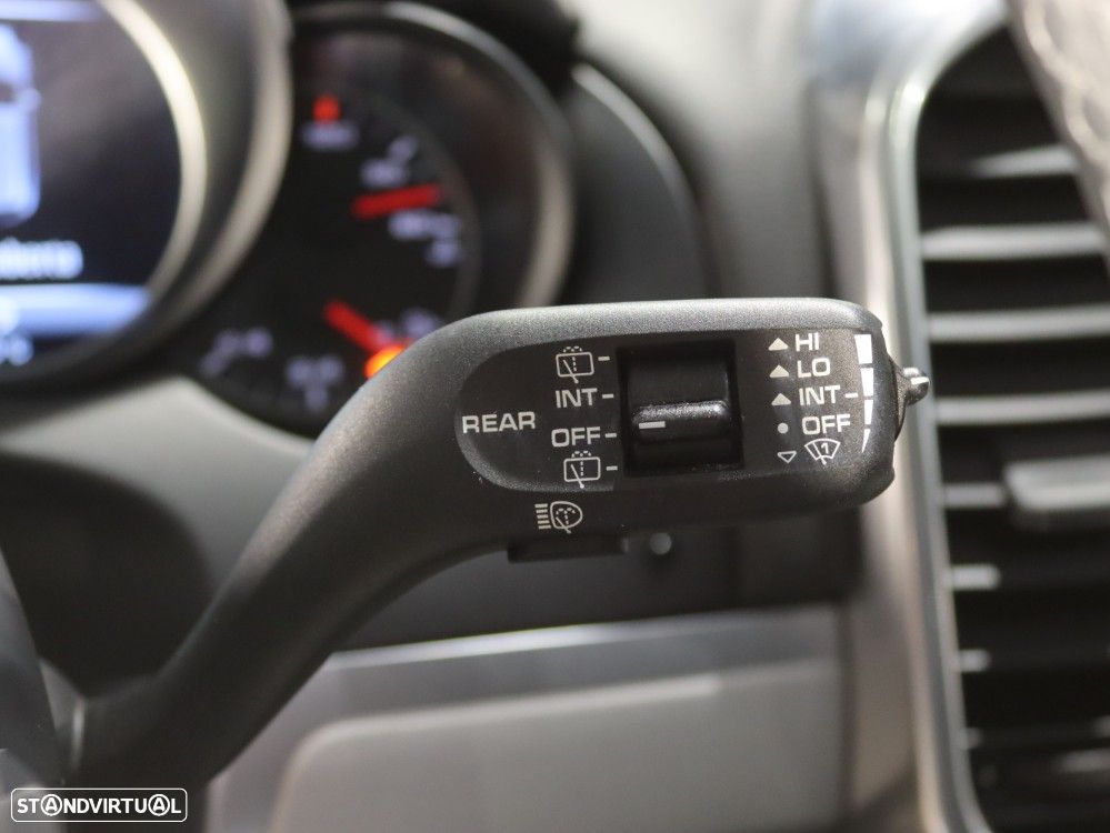 Porsche Cayenne Platinum Edition - 32