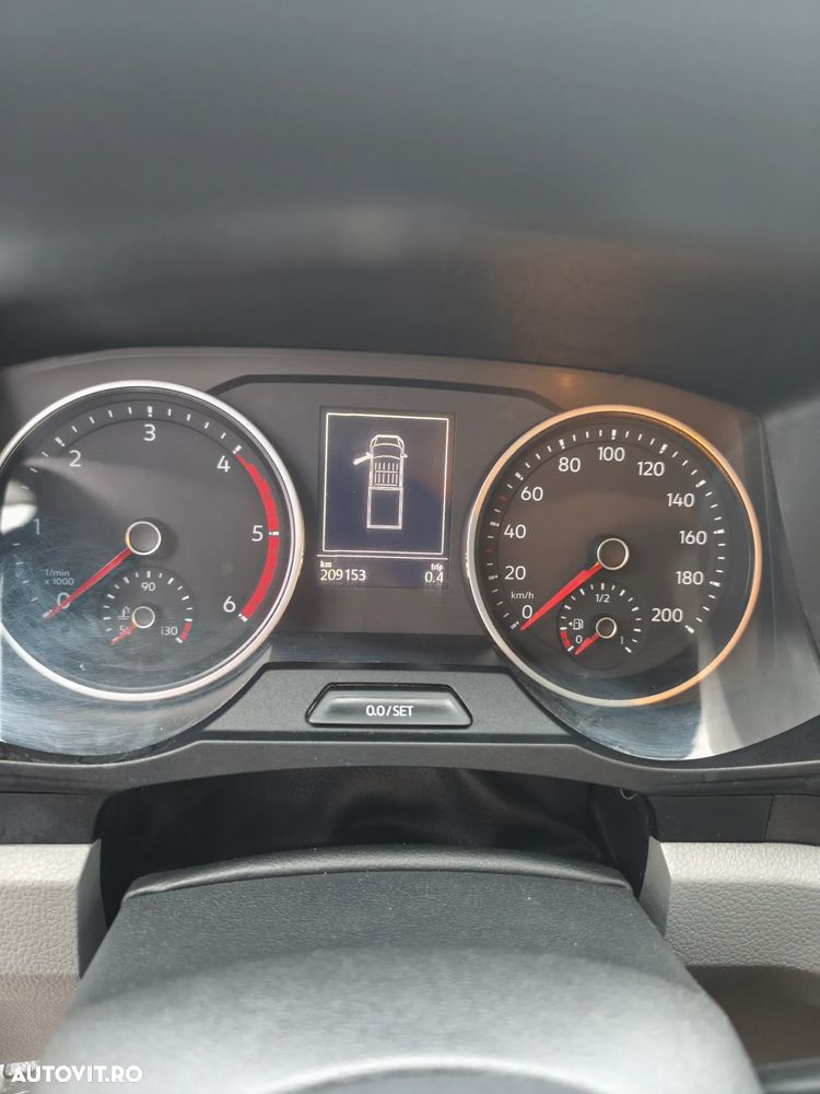 Volkswagen Crafter - 12