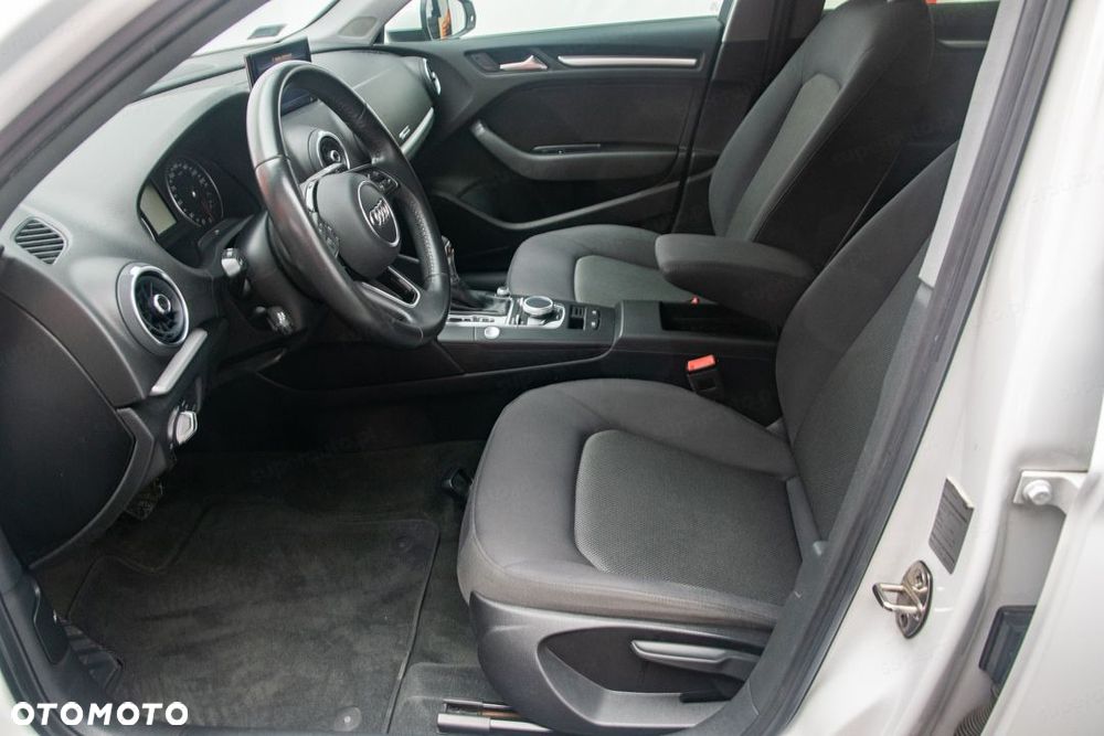 Audi A3 Limousine 35 TFSI mHEV S Line S tronic - 13