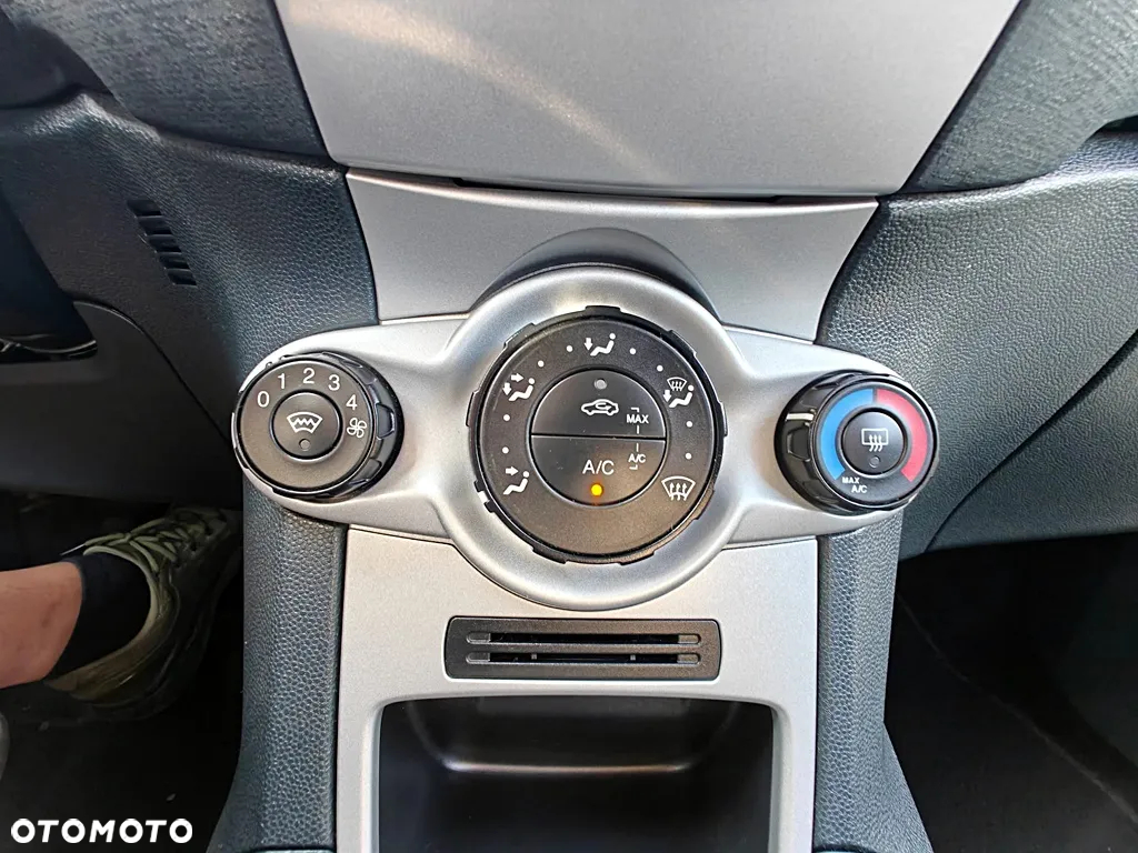 Ford Fiesta 1.25 Titanium - 20