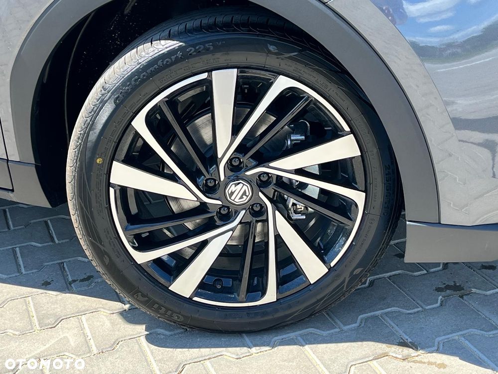 MG ZS 1.5 HEV+ Exclusive - 9