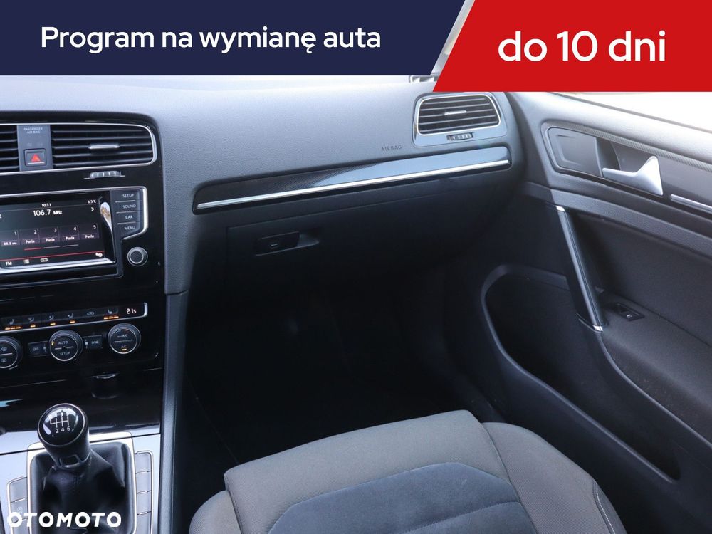 Volkswagen Golf Variant - 10