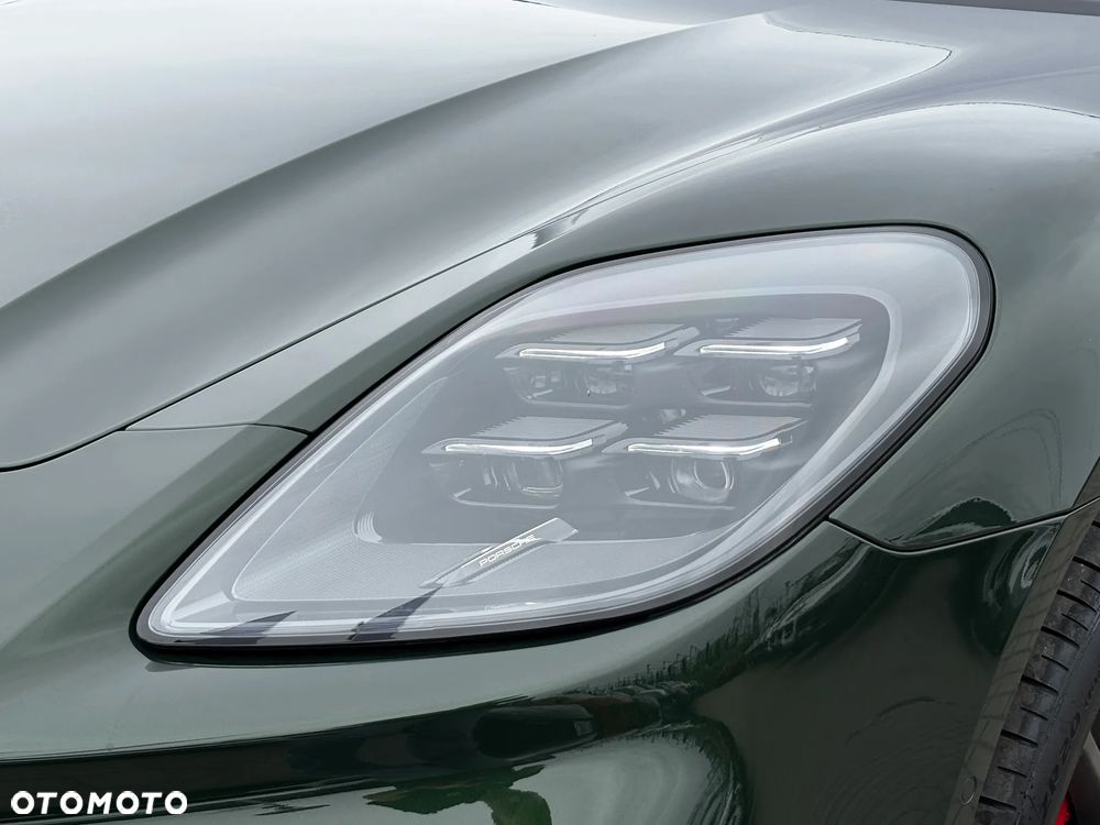 Porsche Panamera Turbo E-Hybrid PHEV - 12