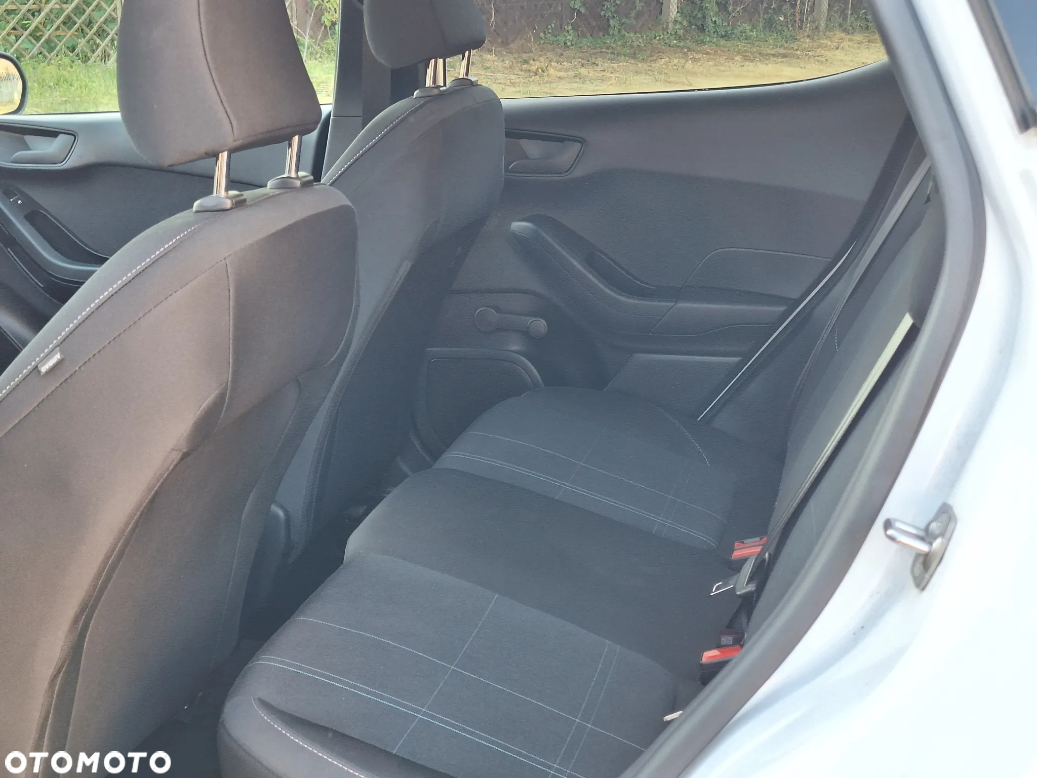 Ford Fiesta - 16