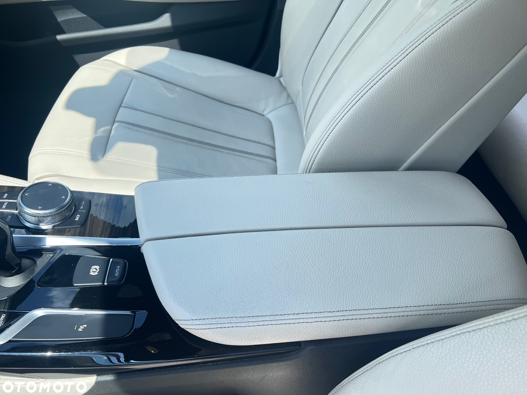BMW Seria 5 520d Luxury Line - 24