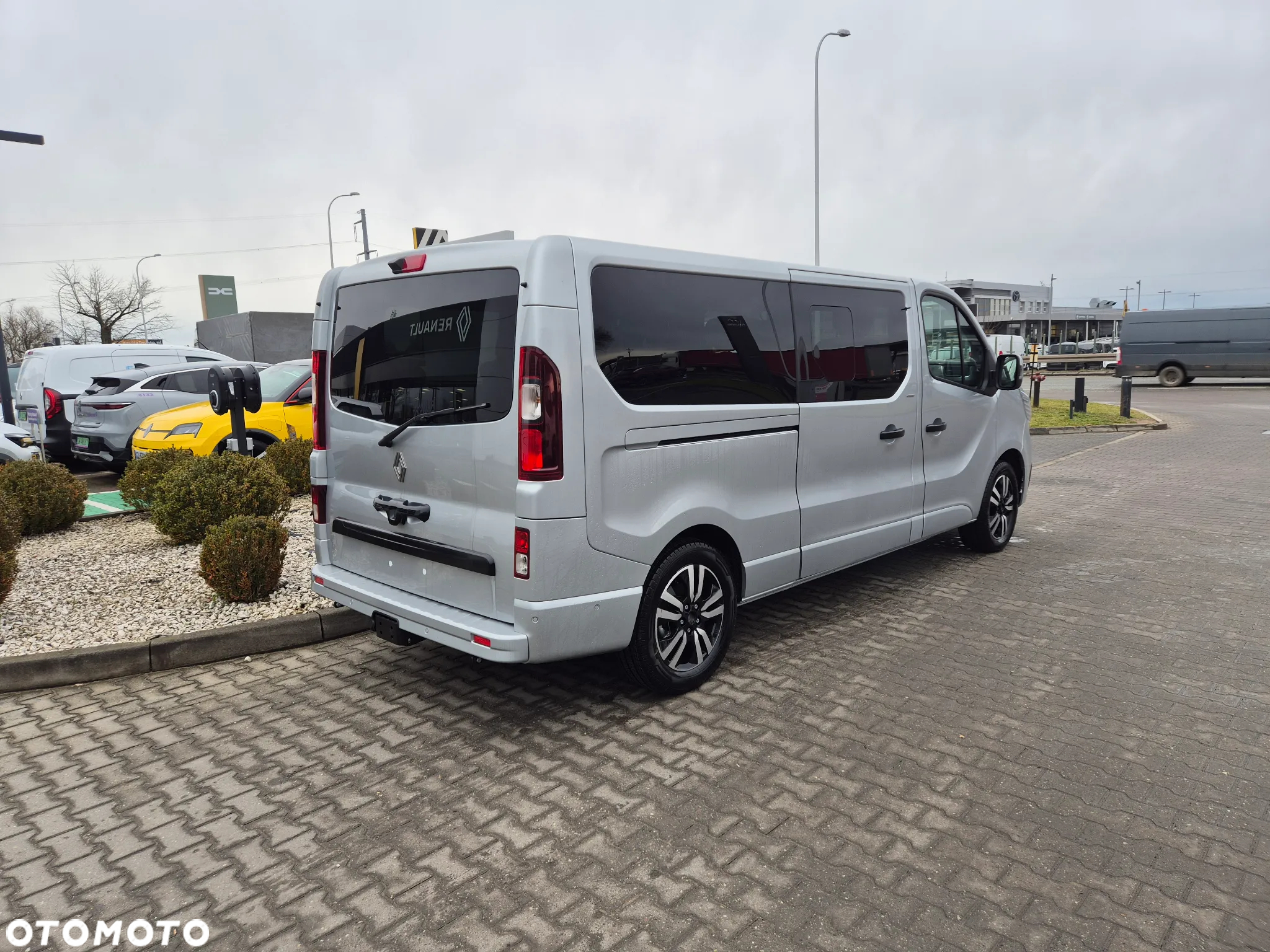 Renault Trafic SpaceClass 2.0 dCi EDC - 4