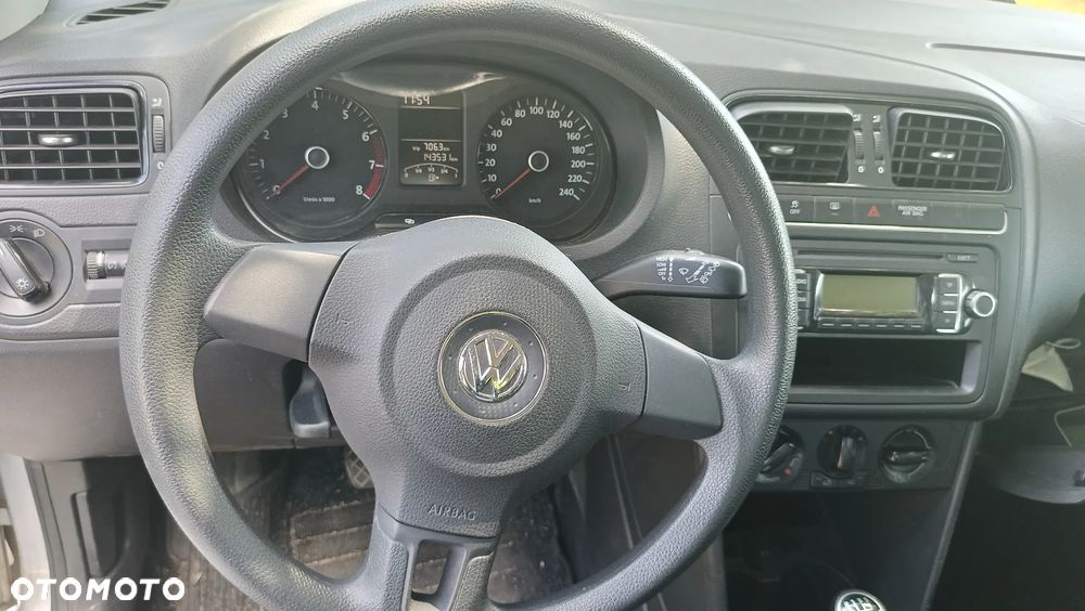 Volkswagen Polo - 36