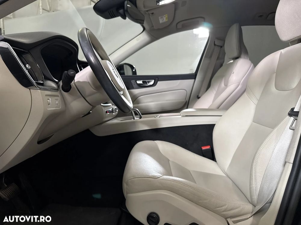 Volvo XC 60 - 24