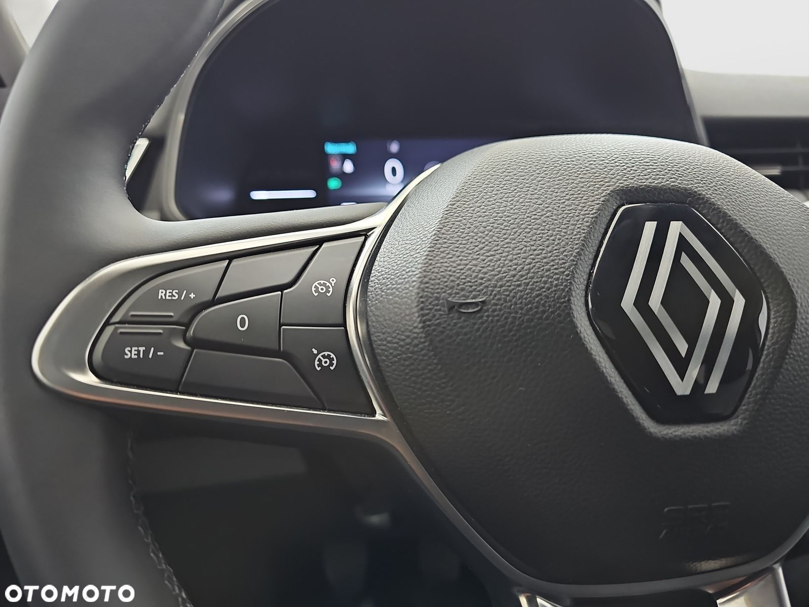 Renault Clio 1.0 TCe Evolution - 13