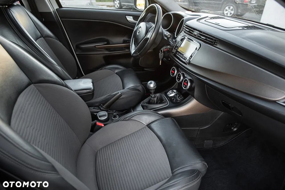 Alfa Romeo Giulietta 1.4 TB MultiAir Exclusive - 9