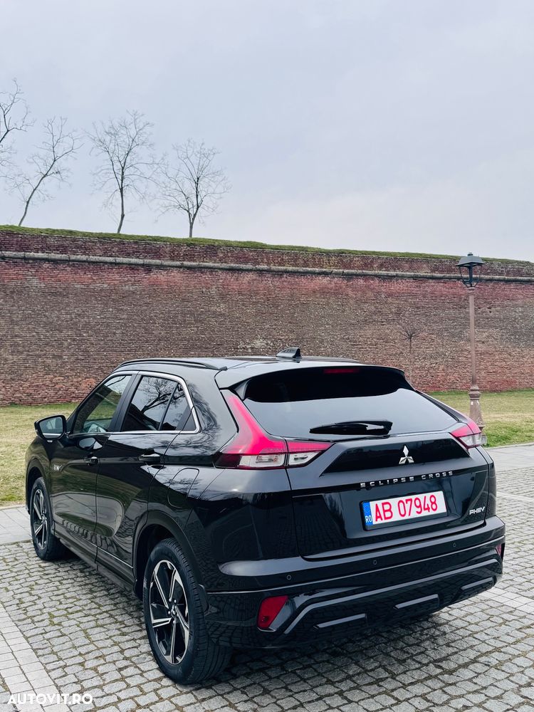 Mitsubishi Eclipse-Cross - 4