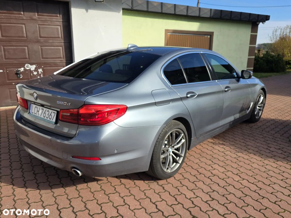 BMW Seria 5 520d xDrive - 2