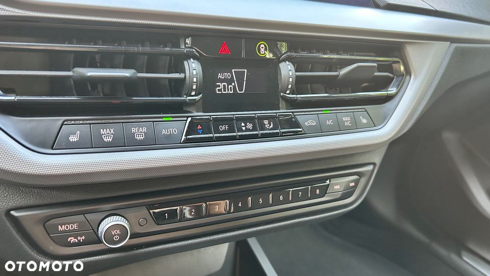 BMW Seria 1 118i - 10