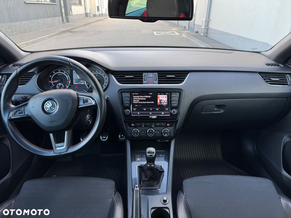 Skoda Octavia 2.0 TSI RS - 15