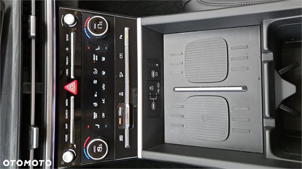 Hyundai Santa Fe - 10