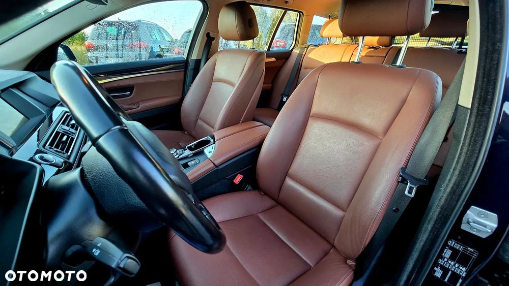BMW Seria 5 518d - 17