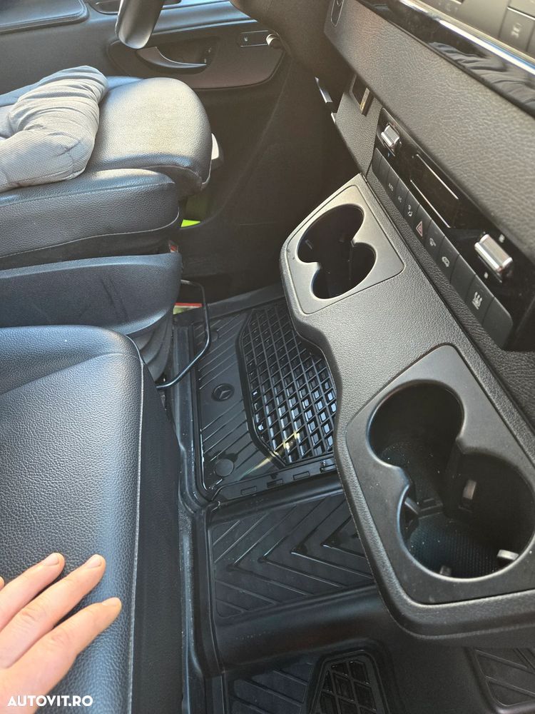 Mercedes-Benz Sprinter - 12