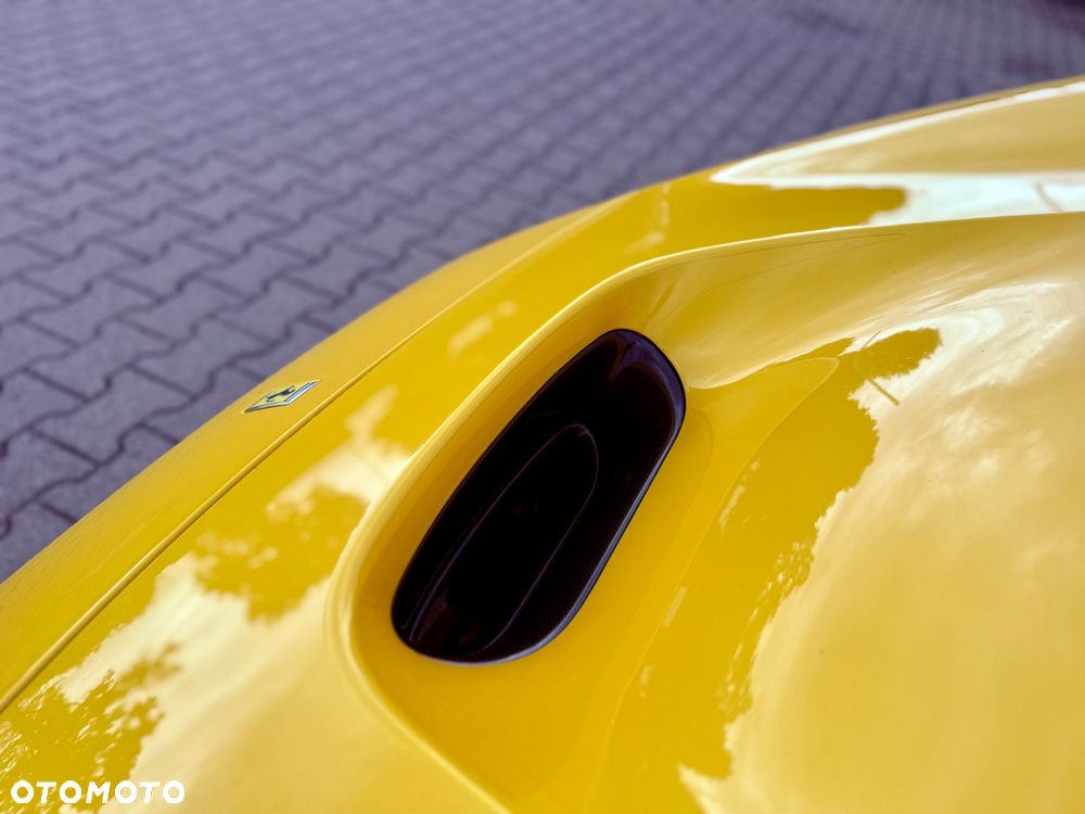 Ferrari F8 Spider - 13