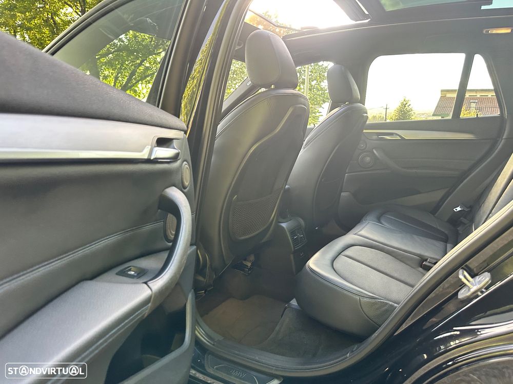 BMW X1 18 d xDrive Auto Pack M - 30
